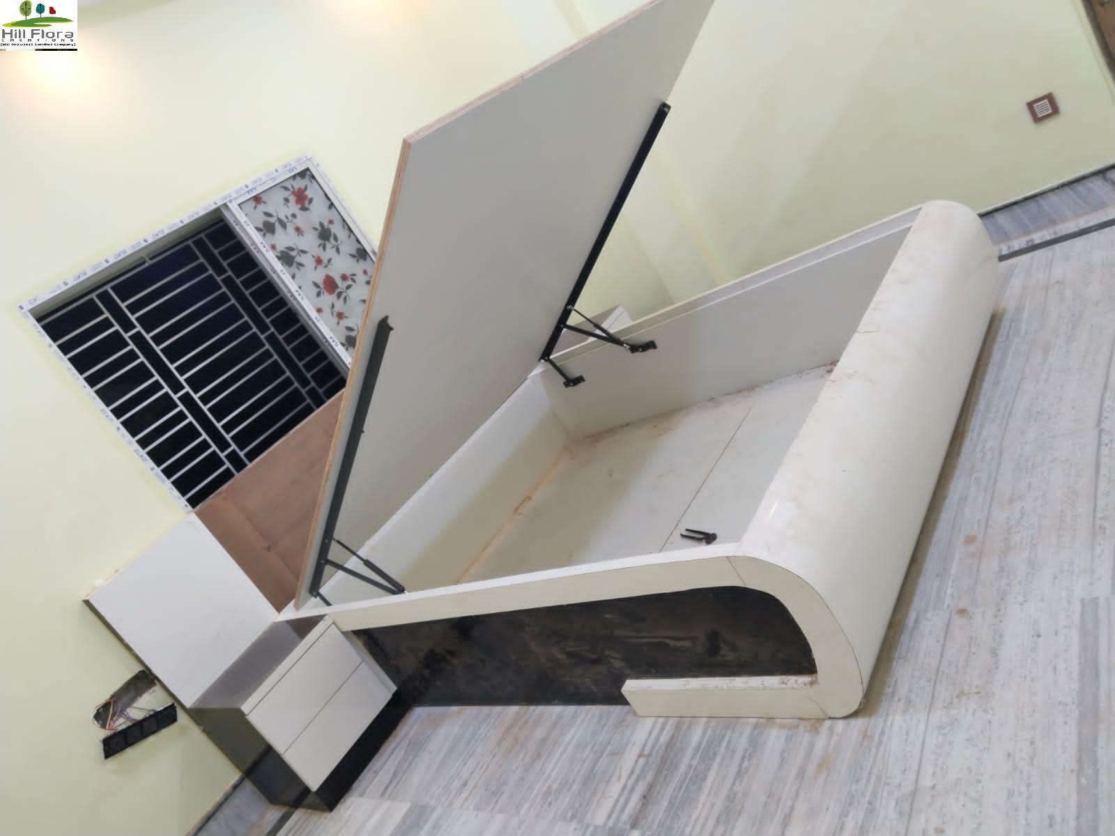 Hydraulic Bed
