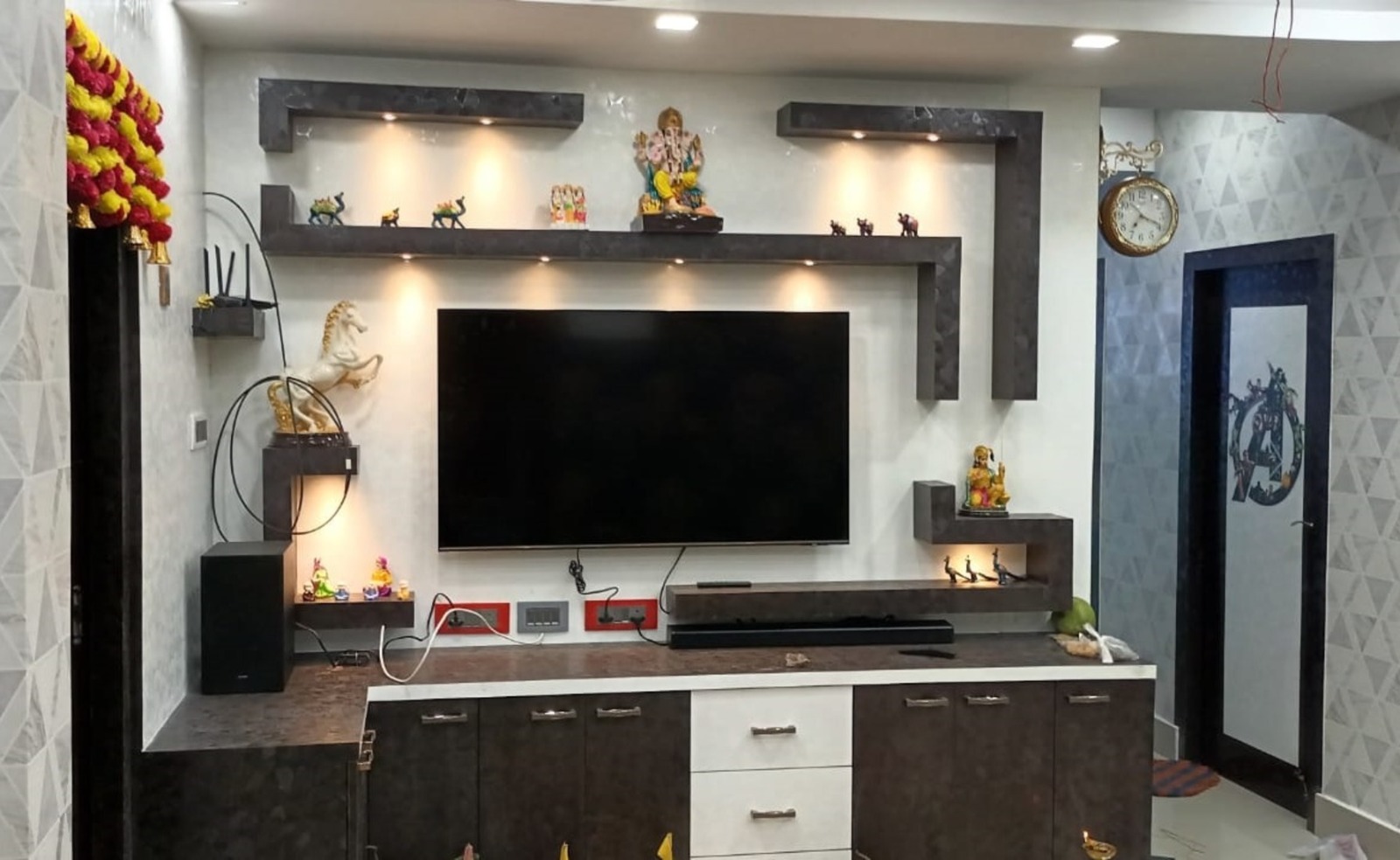TV-Unit